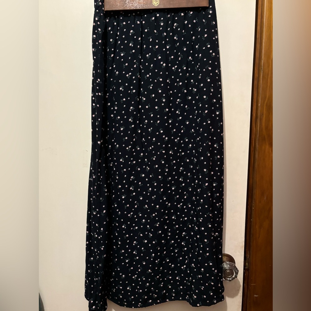 BRANDY MELVILLE MAXI SKIRT
